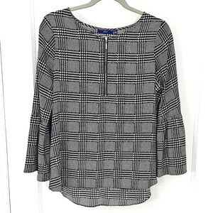 New✨️ Apt 9 Plaid Pattern Top